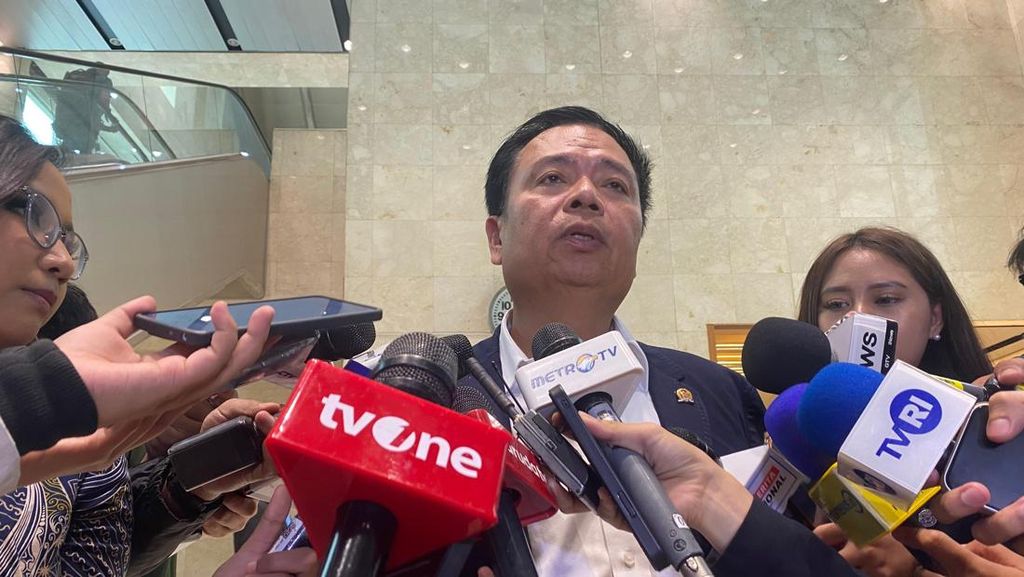 Komisi V DPR Siap Dengar Pendapat Pengemudi Ojol Pekan Depan, Fokus Bahas Regulasi Baru